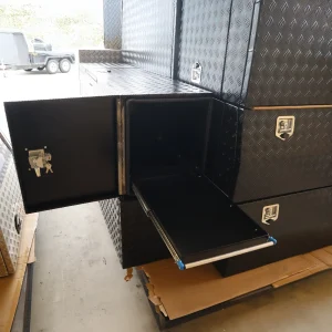black aluminium toolbox 1