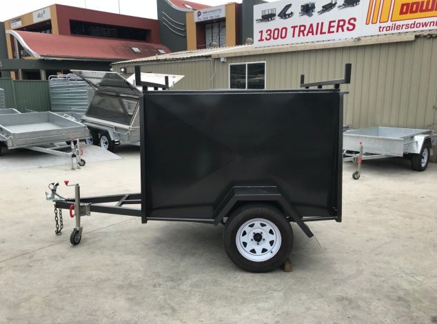 6×4 Heavy Duty Single Axle Fully Enclosed Van Trailer With Racks For Sale